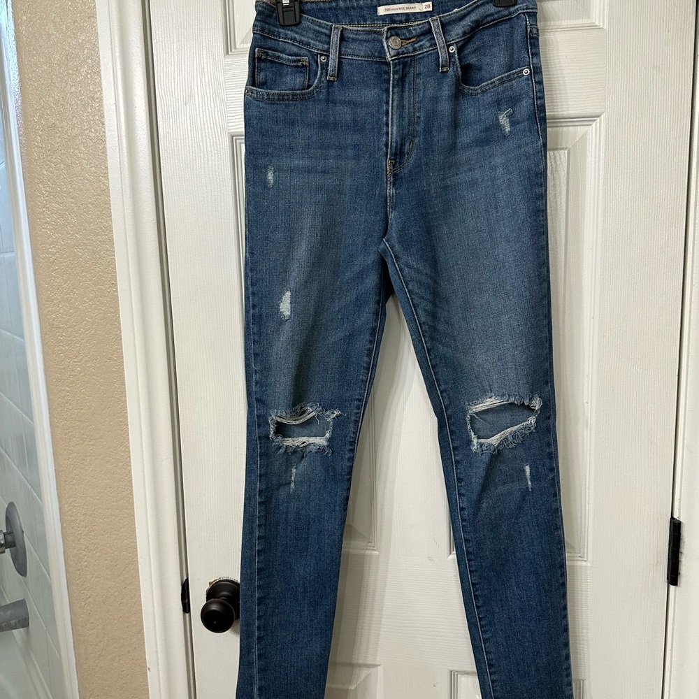 Levi’s 721 High Rise Skinny Jeans